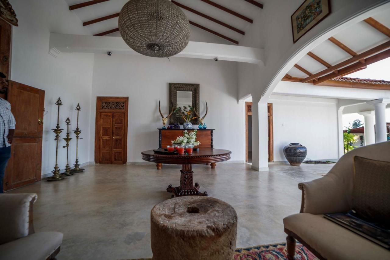 Bed and Breakfast Treasure Rock Kirinda  Exteriér fotografie